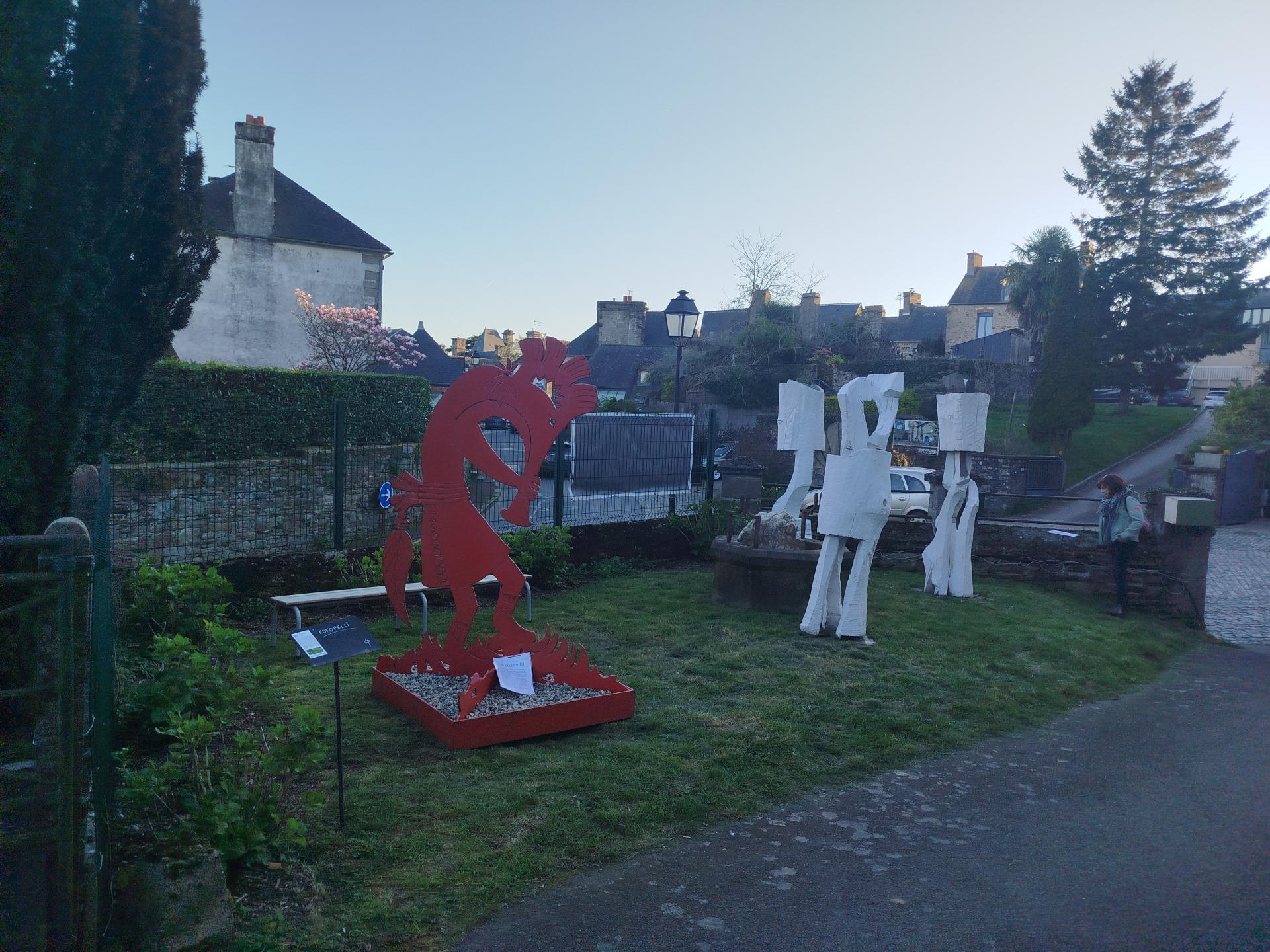 Sculptures form Guyapi and Bertrand Michaud